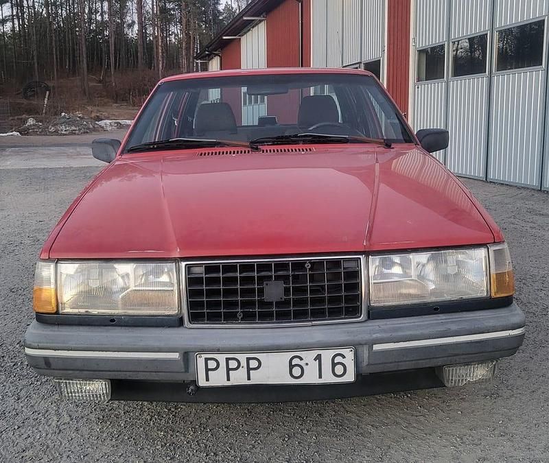 Begagnad Volvo 744 1992
