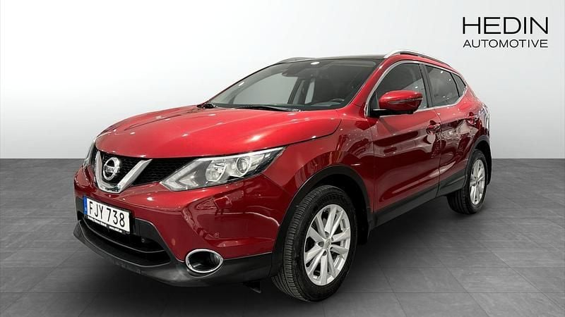 Begagnad Nissan Qashqai N-Connecta 110 HK (80 kW) 2017 Röd SUV