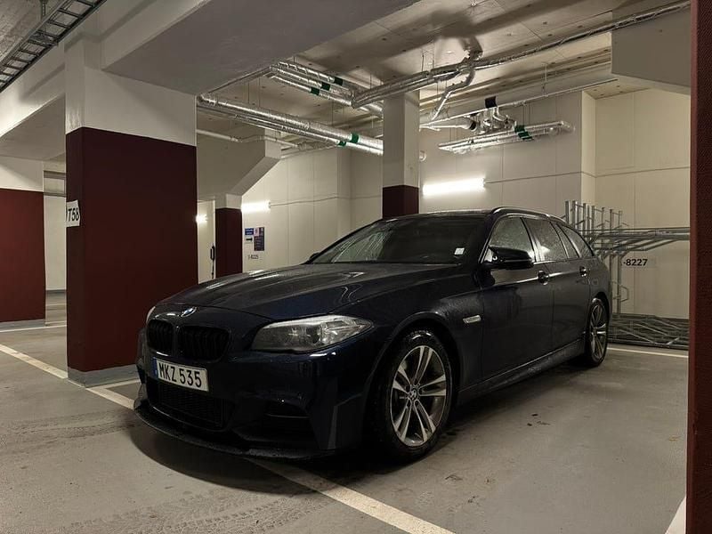 Metallic Begagnad 2014 BMW 520 Kombi | 98 000 kr (Bra pris) - Bild 1/4