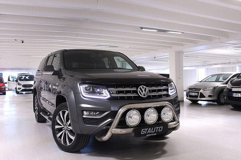 Grå Begagnad 2019 VW Amarok Aventura Pickup | 499 900 kr - Bild 1/3