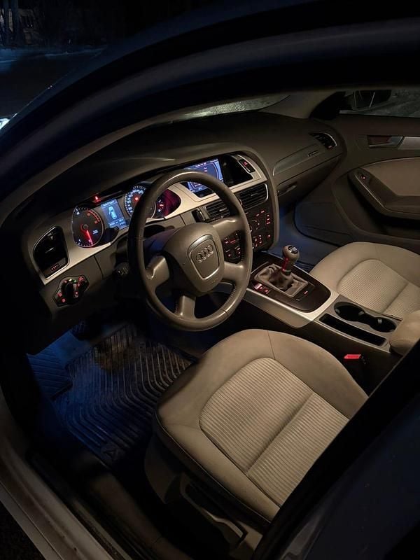 Begagnad Audi A4 170 HK (125 kW) 2009 Vit Kombi