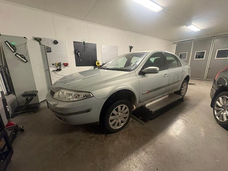 Begagnad 2002 Renault Laguna II Halvkombi | 7 500 kr - Bild 1/4