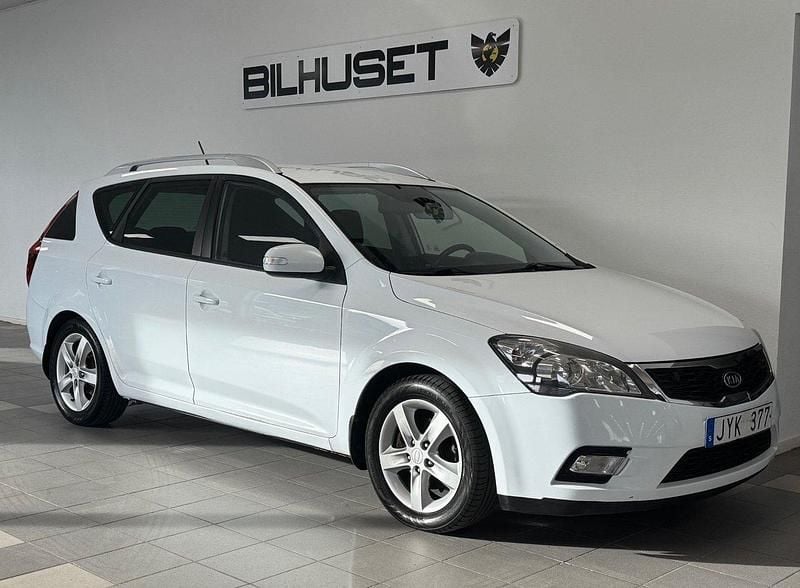 Vit Begagnad 2009 Kia Ceed Sportswagon Kombi | 49 900 kr (Marknadspris) - Bild 1/4