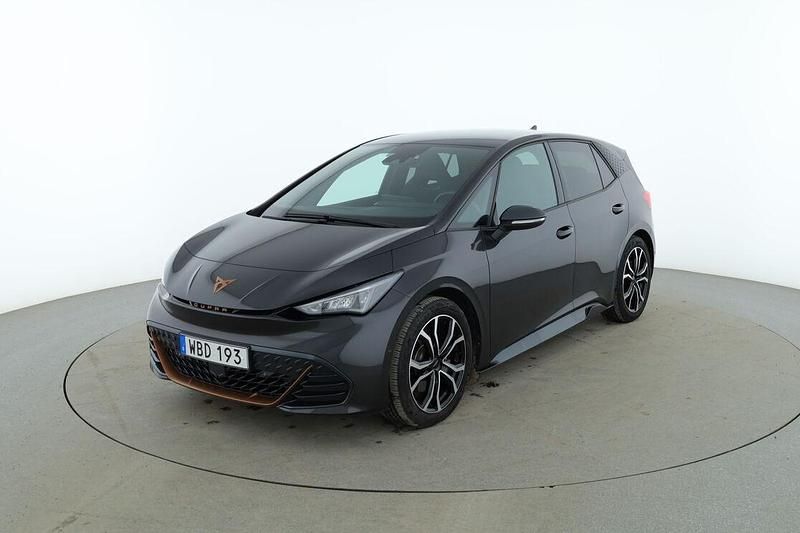 Grå Begagnad 2022 Cupra Born Halvkombi | 245 000 kr (Marknadspris) - Bild 1/3