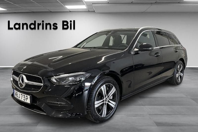 Svart Begagnad 2024 Mercedes C300e Avantgarde Kombi | 509 900 kr (Superpris) - Bild 1/4