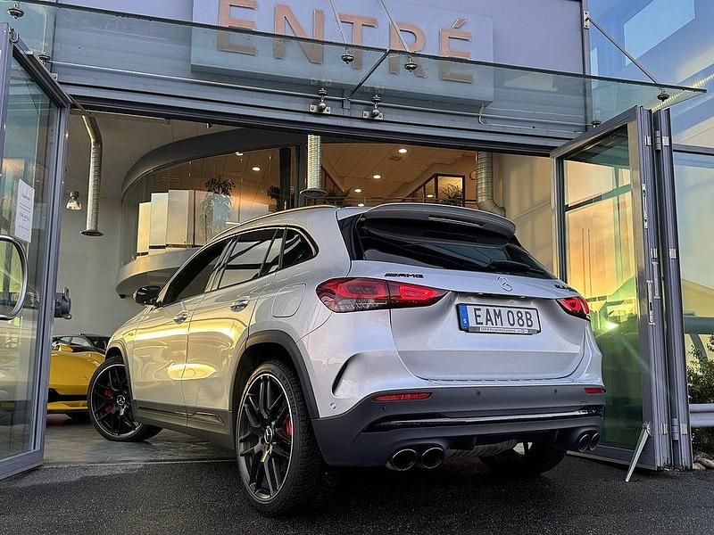 Begagnad Mercedes GLA45 AMG AMG 422 HK (310 kW) 2023 Silver SUV