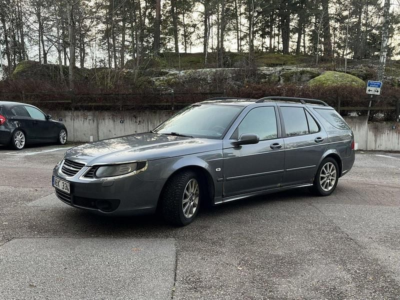 Grå Begagnad 2007 Saab 9-5 Linear Kombi | 15 000 kr (Marknadspris) - Bild 1/4