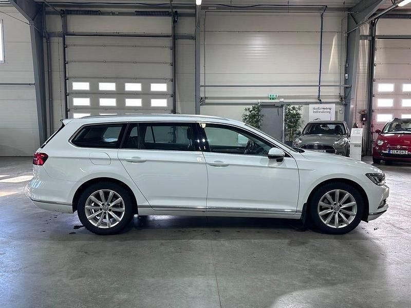 Begagnad VW Passat GT 190 HK (139 kW) 2015 Vit Kombi
