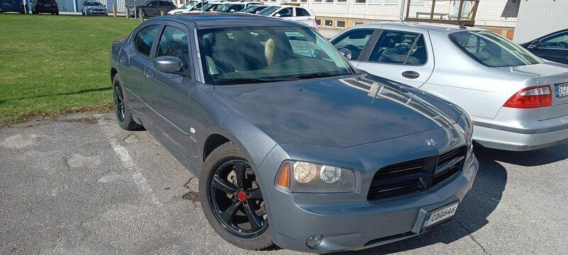 Grå Begagnad 2006 Dodge Charger Sedan | 90 000 kr - Bild 1/4