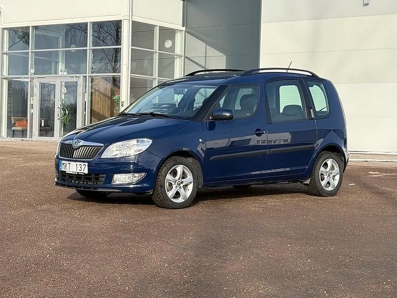 Begagnad Skoda Roomster 75 HK (55 kW) 2012 Blå Minibuss