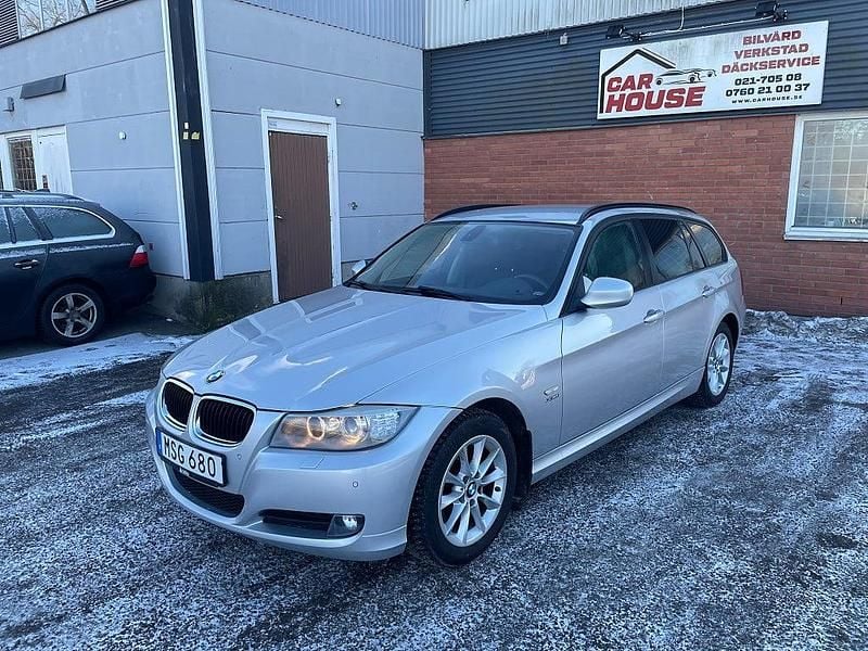 Begagnad BMW 320 184 HK (135 kW) 2012 Grå Kombi