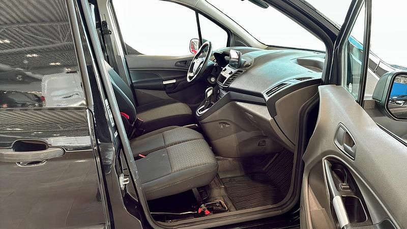 Begagnad Ford Transit Connect Trend 99 HK (72 kW) 2023 Minibuss