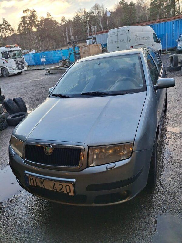 Grå Begagnad 2007 Skoda Fabia Kombi | 14 500 kr (Marknadspris) - Bild 1/4