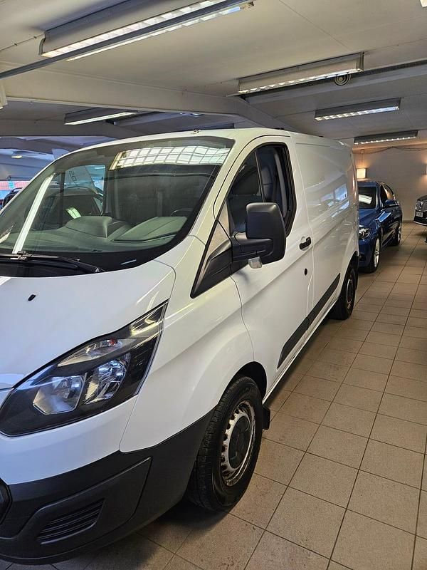 Begagnad Ford Transit Custom 100 HK (73 kW) 2015