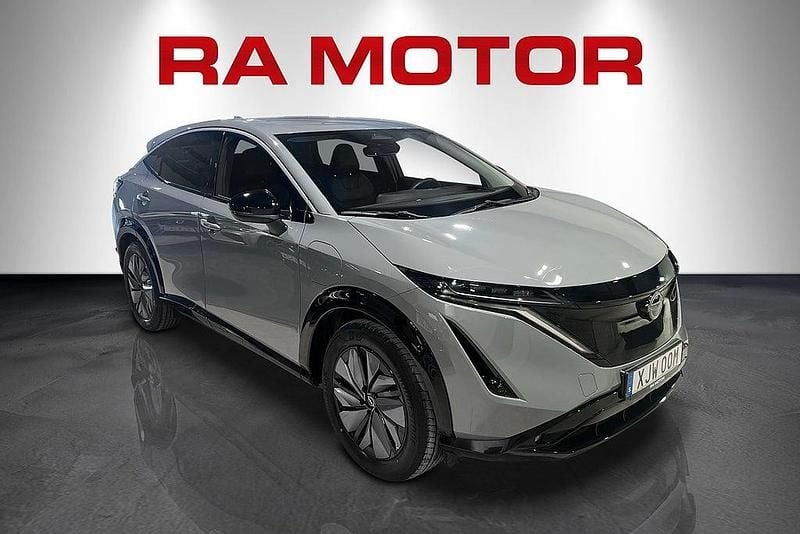 Begagnad Nissan Ariya Advance 160 kW (218 HK) 2022 Ljusgrå SUV