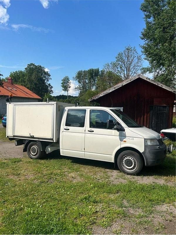 Vit Begagnad 2006 VW T5 Van | 79 000 kr (Dyr) - Bild 1/4