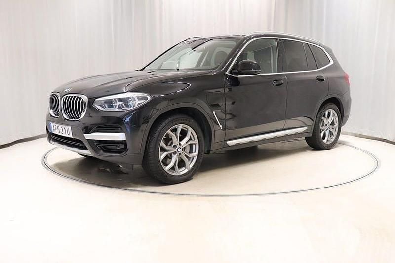 Svart Begagnad 2021 BMW X3 SUV | 329 800 kr - Bild 1/4
