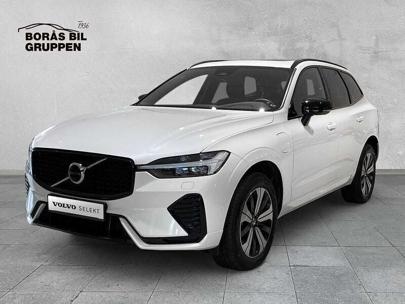 Vit Begagnad 2025 Volvo XC60 Plus SUV | 569 000 kr (Marknadspris) - Bild 1/4