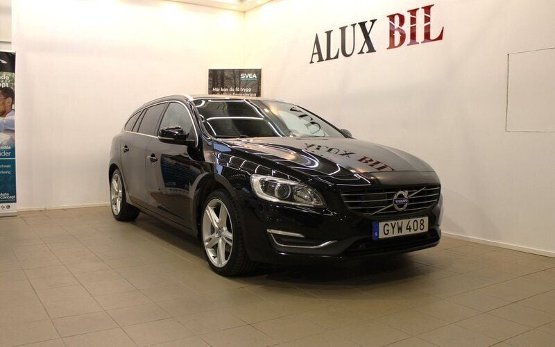 Svart Begagnad 2017 Volvo V60 Summum Kombi | 134 900 kr (Bra pris) - Bild 1/4