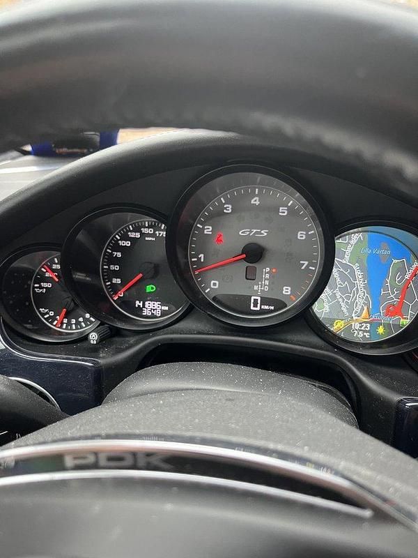 Svart Begagnad 2013 Porsche Panamera GTS Sedan | 350 000 kr - Bild 1/3