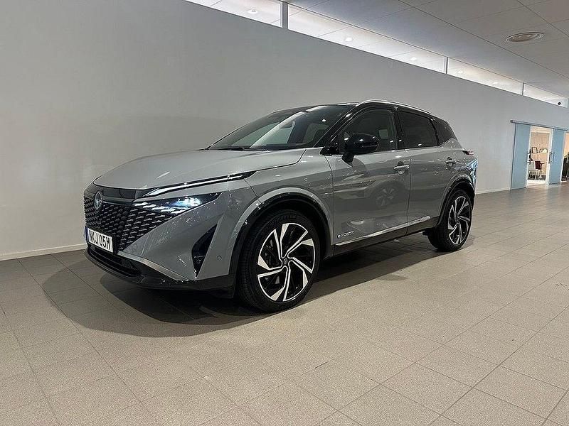 Grå Begagnad 2024 Nissan Qashqai Tekna+ SUV | 409 500 kr (Marknadspris) - Bild 1/4