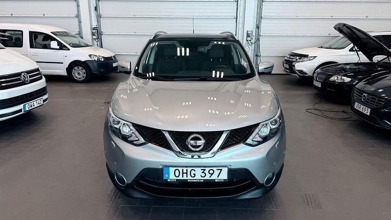 Begagnad Nissan Qashqai 116 HK (85 kW) 2016 Gråmetallic SUV