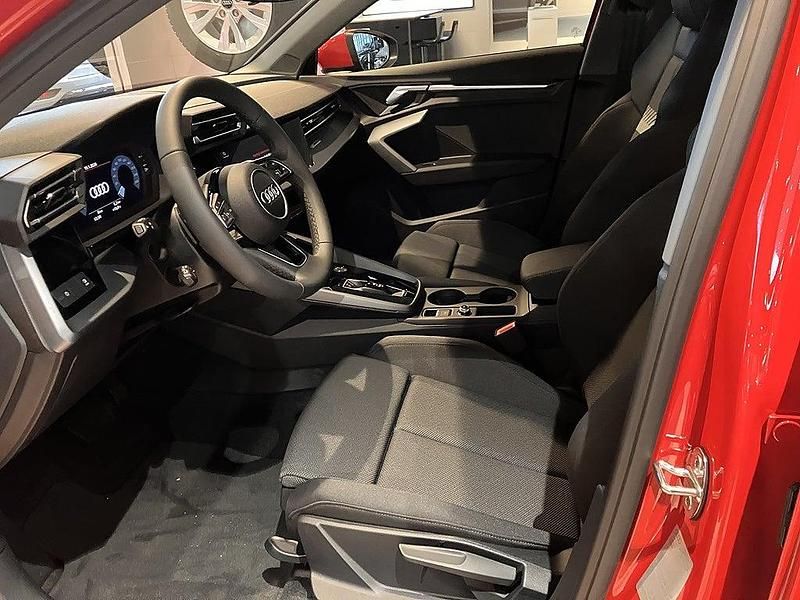 Ny Audi A3 2026 Röd