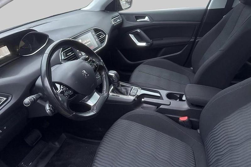 Begagnad Peugeot 308 SW Active 131 HK (96 kW) 2015 Grå Kombi