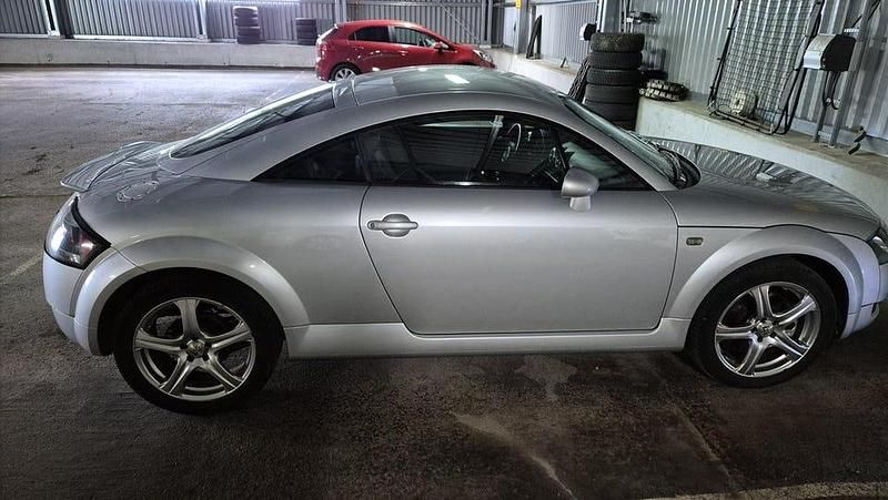 Begagnad 1999 Audi TT Sportkupé | 58 000 kr - Bild 1/4