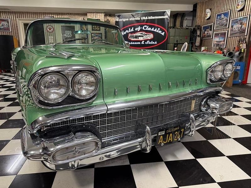 Begagnad Pontiac Bonneville 239 HK (175 kW) 1958 Grönmetallic Sedan