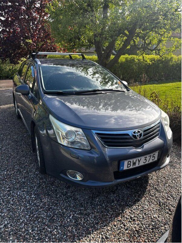 Blå Begagnad 2009 Toyota Avensis Business Edition Kombi | 42 500 kr (Bra pris) - Bild 1/4