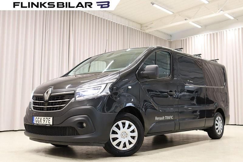 Svart (svart metallic) Begagnad 2020 Renault Trafic Van | 249 900 kr (Marknadspris) - Bild 1/4