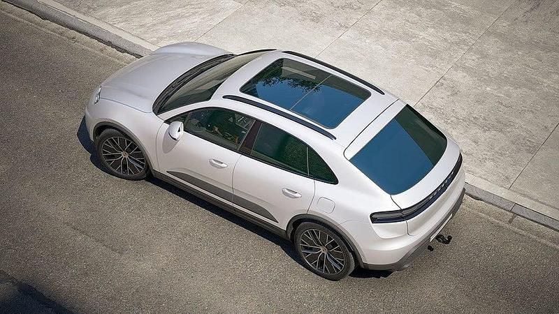 Ny Porsche Macan 330 kW (449 HK) 2025 Ljusgrå SUV