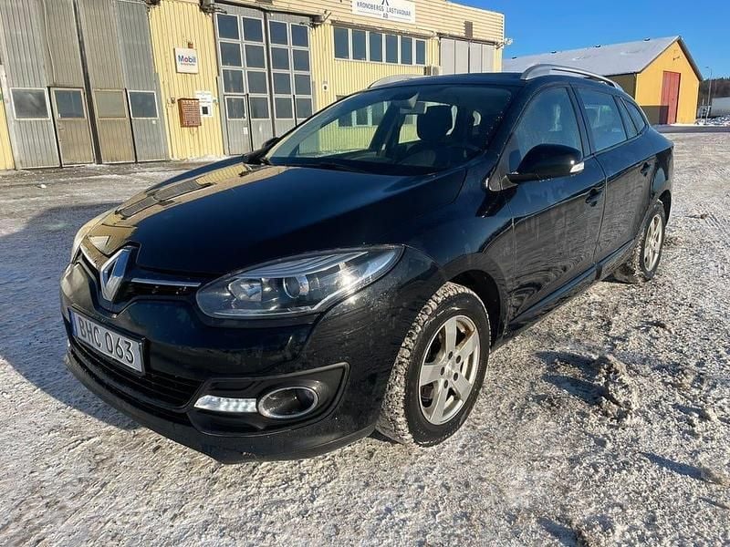 Svart Begagnad 2014 Renault Mégane III | 35 000 kr (Marknadspris) - Bild 1/4