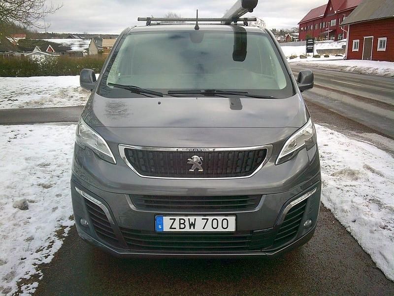 Begagnad Peugeot Expert 116 HK (85 kW) 2018 Grå Van