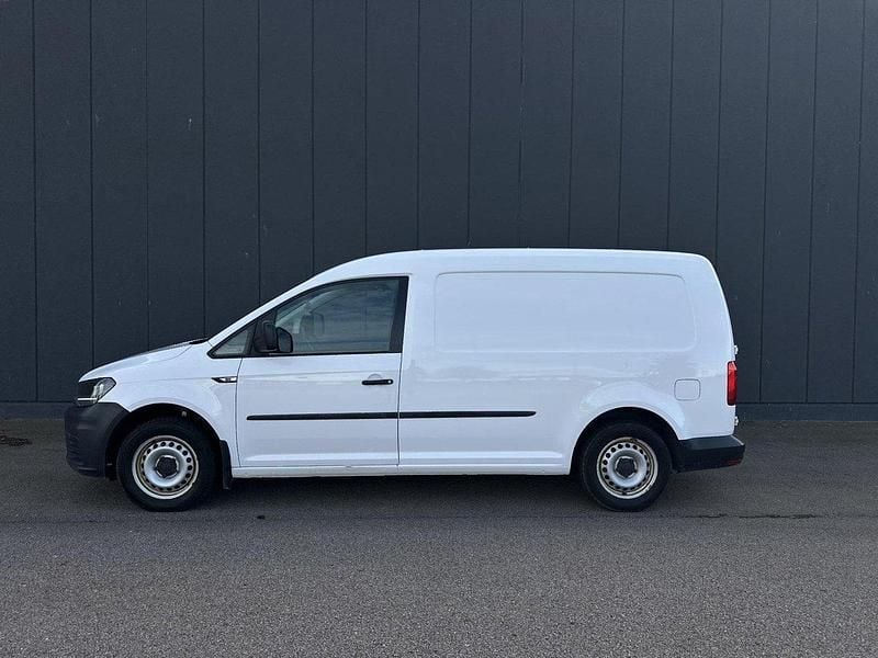 Vit Begagnad 2017 VW Caddy Maxi Minibuss | 99 000 kr (Marknadspris) - Bild 1/4