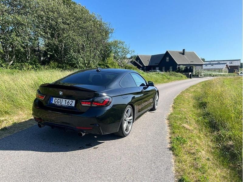 Svart Begagnad 2014 BMW 420 M Sport Sportkupé | 190 000 kr (Marknadspris) - Bild 1/4