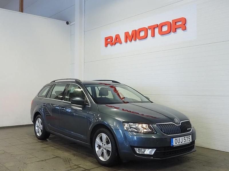 Begagnad Skoda Octavia GreenLine 110 HK (80 kW) 2015 Grå Halvkombi