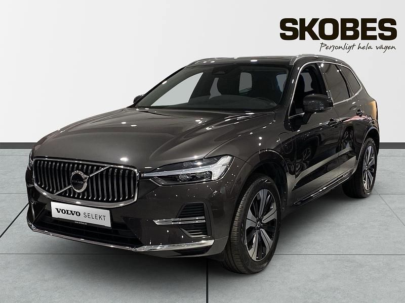 Begagnad Volvo XC60 Plus 355 HK (261 kW) 2023 Grå SUV