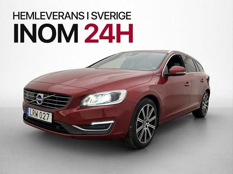 Begagnad Volvo V60 Summum 231 HK (169 kW) 2016 Röd Kombi