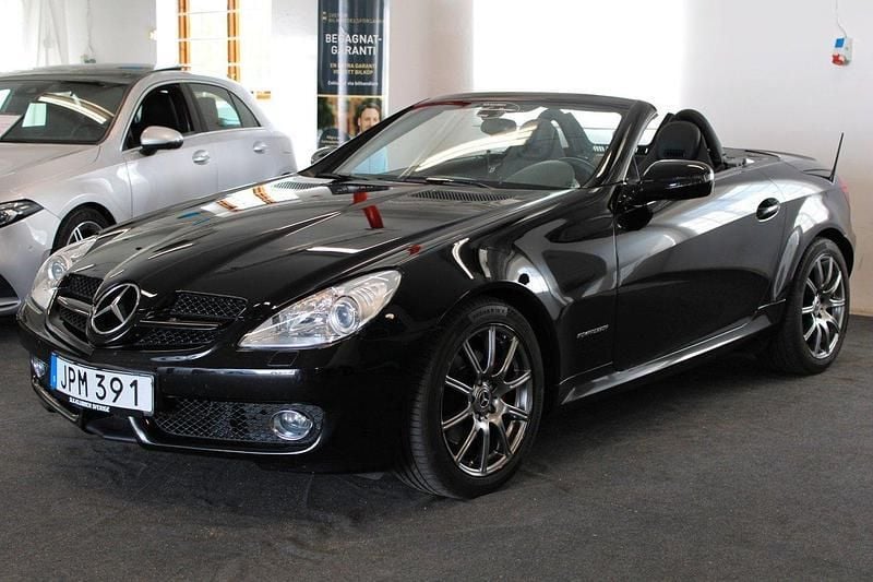 Svart Begagnad 2008 Mercedes SLK200 Cab | 179 900 kr (Marknadspris) - Bild 1/4
