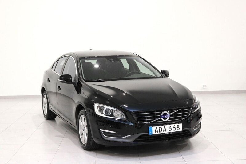 Svart Begagnad 2014 Volvo S60 Momentum Sedan | 99 900 kr (Bra pris) - Bild 1/4