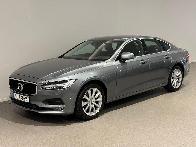 Grå Begagnad 2017 Volvo S90 Sedan | 219 500 kr (Marknadspris) - Bild 1/3