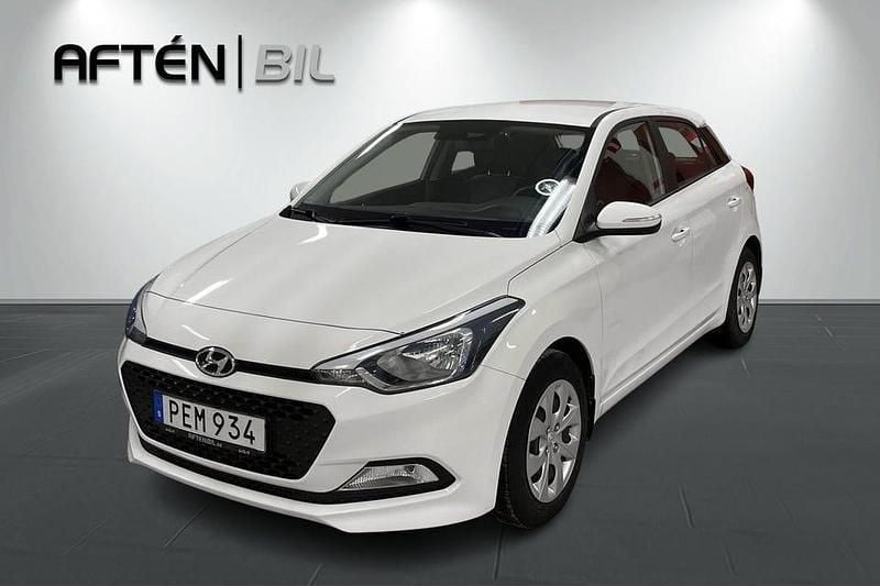 Vit Begagnad 2016 Hyundai i20 Halvkombi | 119 800 kr (Lite dyr) - Bild 1/3