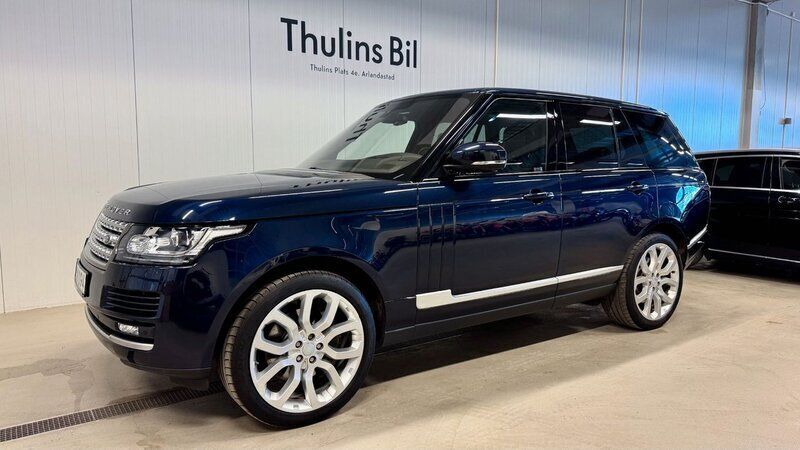 Mörkblå Begagnad 2016 Land Rover Range Rover Vogue SUV | 549 900 kr - Bild 1/4