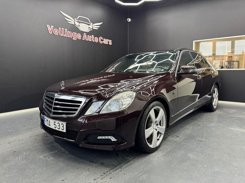 Mörkbrun Begagnad 2009 Mercedes E350 Avantgarde Sedan | 159 900 kr (Dyr) - Bild 1/4