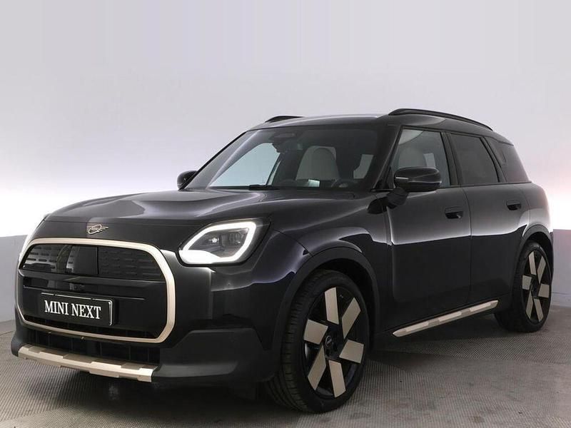Svart Begagnad 2024 Mini Countryman SUV | 479 900 kr - Bild 1/4
