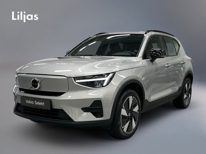 Silver Begagnad 2024 Volvo XC40 Core SUV | 419 000 kr - Bild 1/3