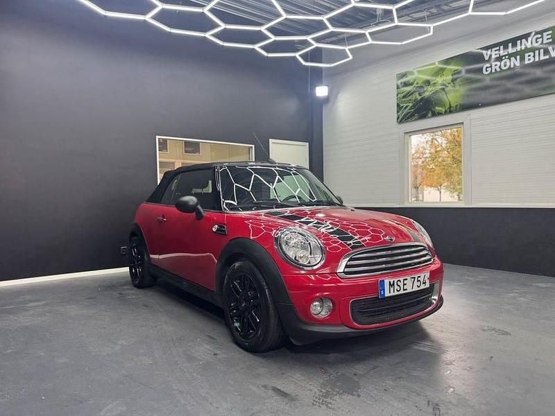 Begagnad Mini ONE 98 HK (72 kW) 2015 Röd Halvkombi