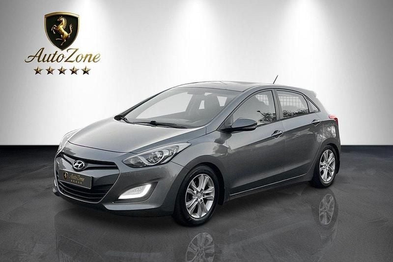 Begagnad 2013 Hyundai i30 Sport Halvkombi | 39 900 kr - Bild 1/4